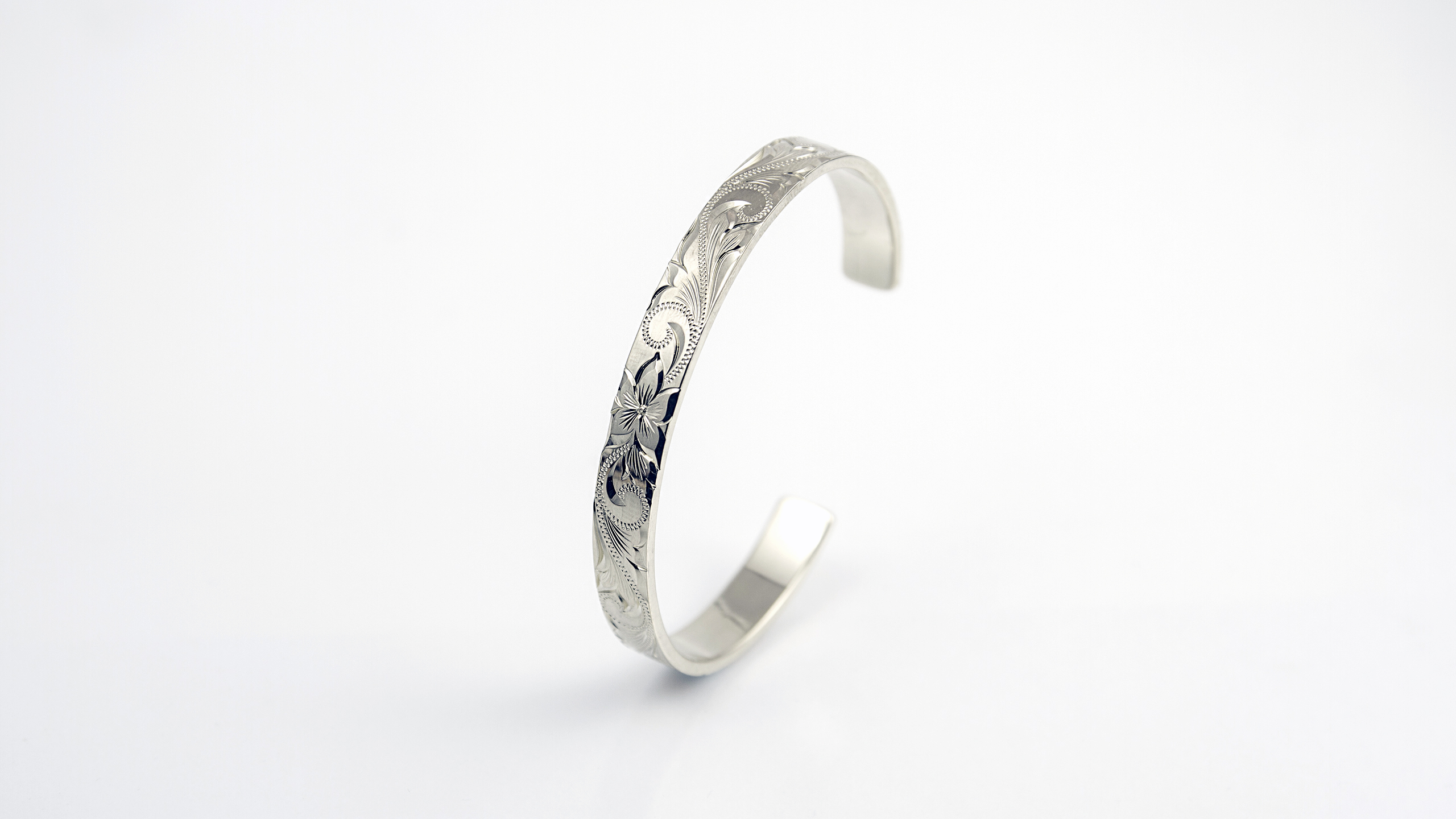 ハワイアンジュエリー・ハワイアンバングル