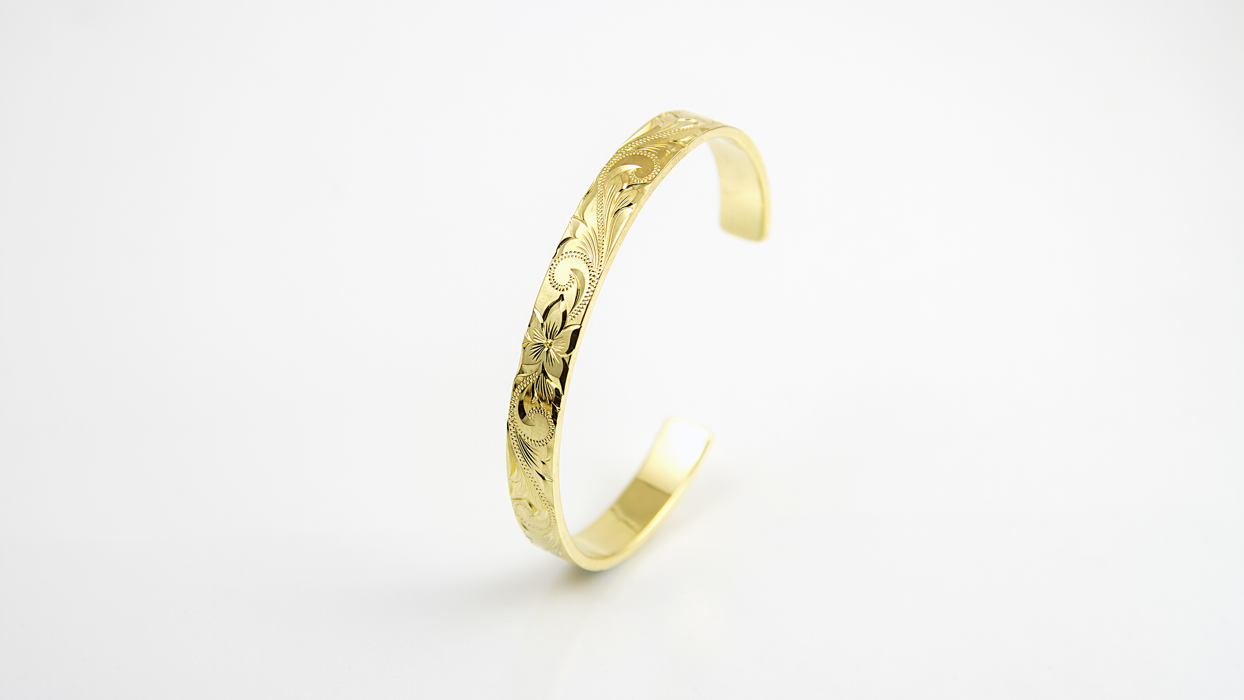 ハワイアンジュエリー・ハワイアンバングル