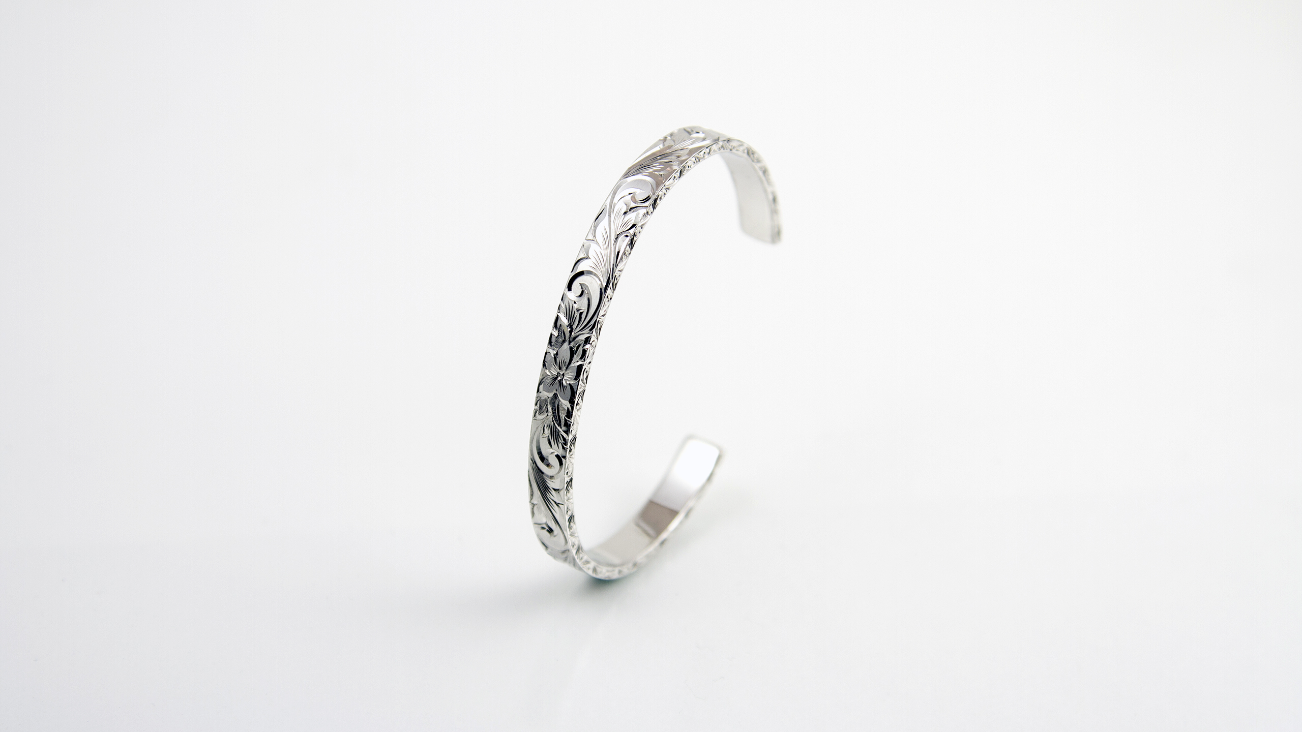 ハワイアンジュエリー・ハワイアンバングル